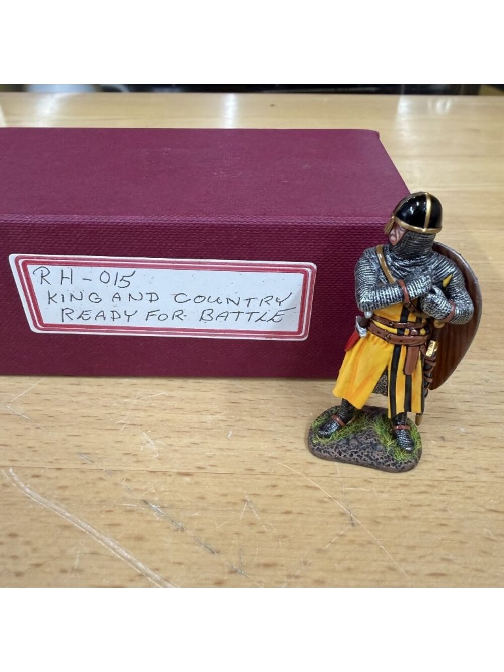 King & Country RH015 Ready for Battle Robin Hood Knight Toy Soldier
